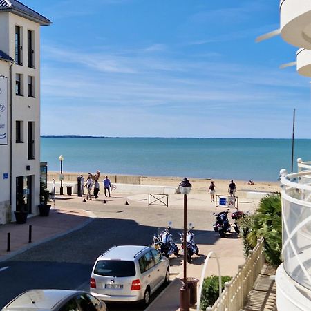 Appartement Pres De La Plage - 4 Pers, Piscine Ouverte, Parking, Animaux Acceptes - Fr-1-706-12 Шатлайон-Плаж Экстерьер фото